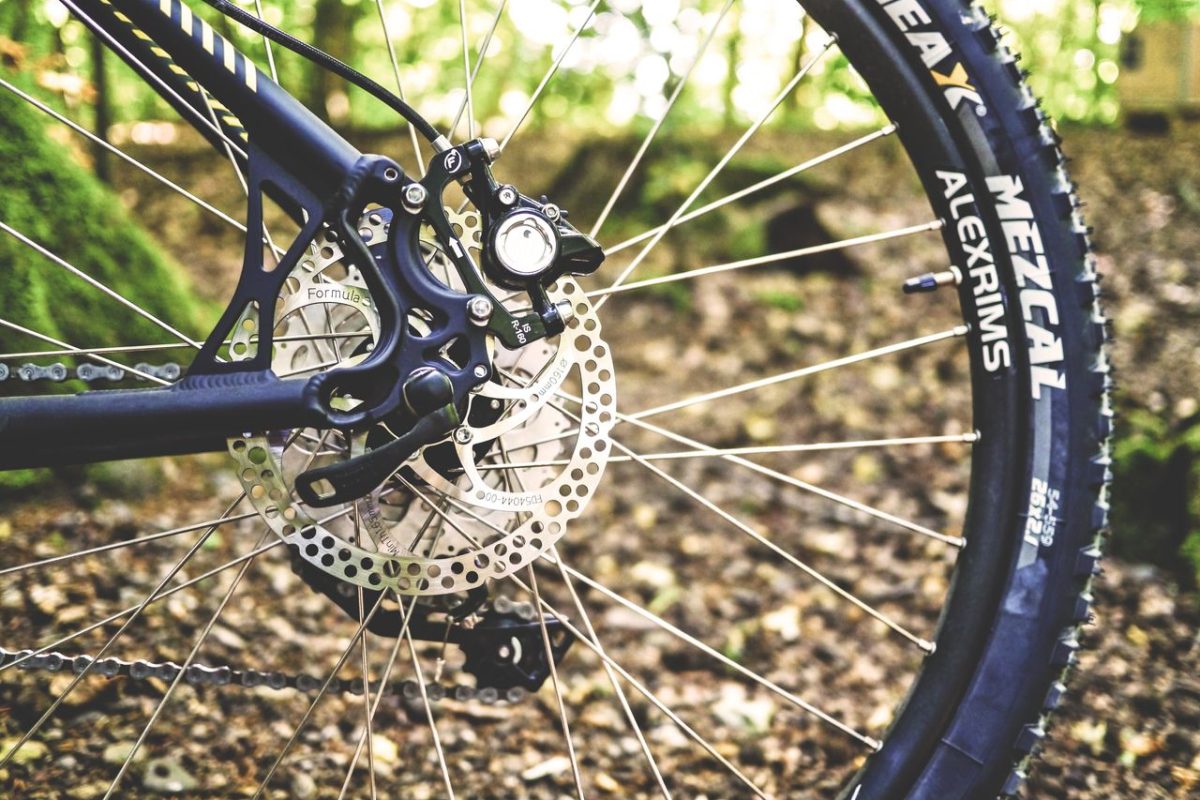 Rower gravel – dlaczego zdobywa coraz większą popularność