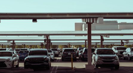Jak uporządkować miejsca postojowe i zabezpieczyć prywatny parking?